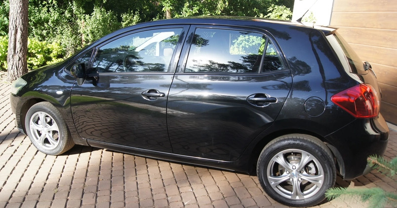 Toyota Auris cena 22900 przebieg: 181000, rok produkcji 2007 z Witnica małe 301